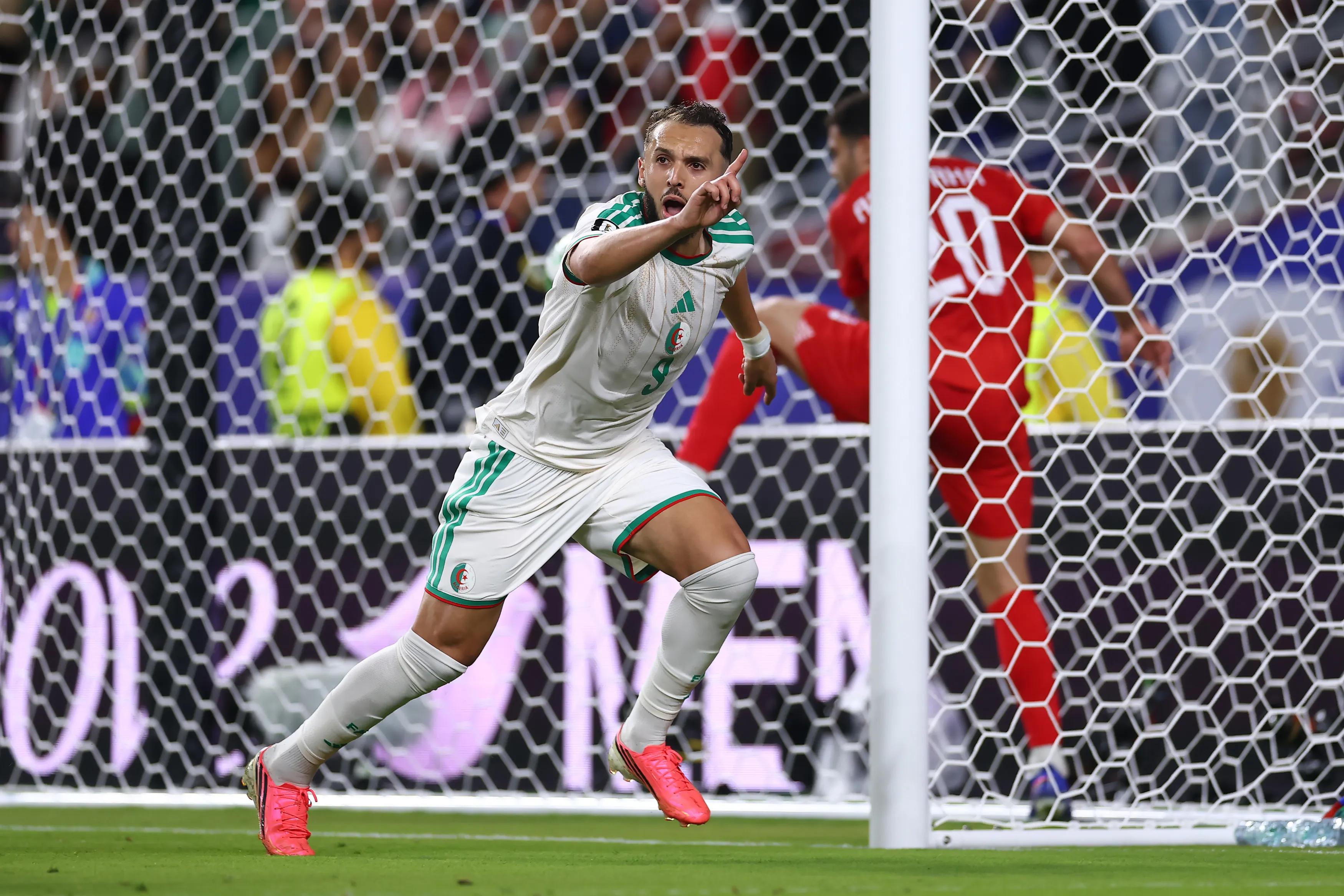 The Spirit of '82 Meets  vs Algeria's Final-Night Re