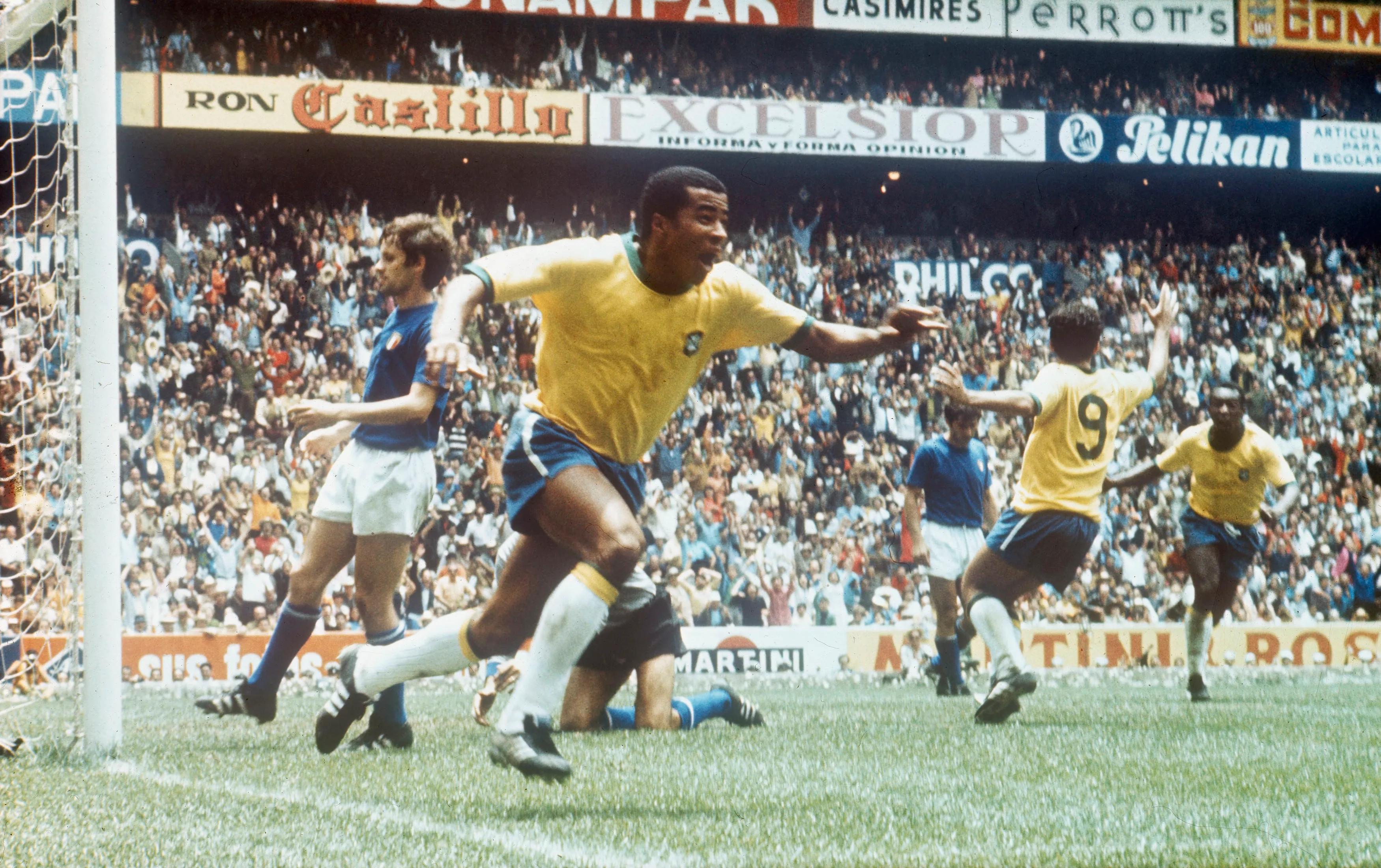 The yellow shrine of New vs Brazilian faithful watch